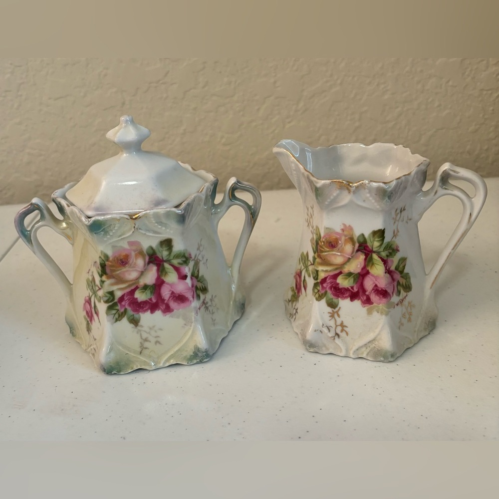 SUGAR BOWL & CREAMER ROSES ~ Germany